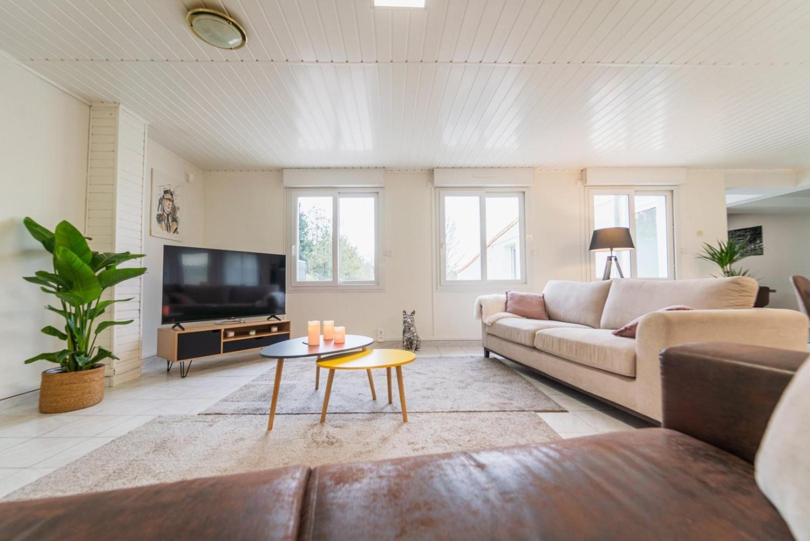 Le Gue Sourdeau: 150M² 5 Min From Futuroscope Apartment Chasseneuil-du-Poitou Ngoại thất bức ảnh